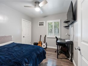 19122 Vanowen St, Reseda CA 91335