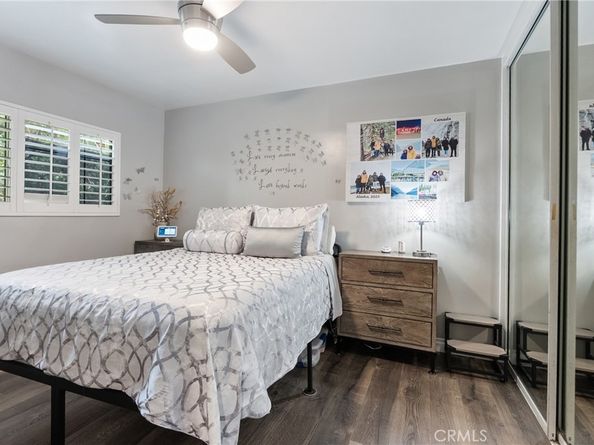 19122 Vanowen St, Reseda CA 91335