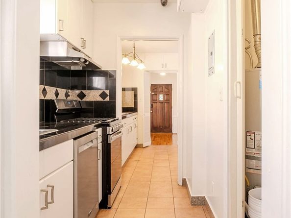 433 S Bundy Drive, Los Angeles CA 90049