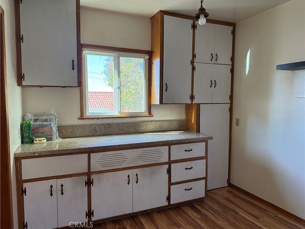 217 N Bel Aire Avenue, Burbank CA 91501