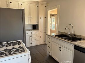 217 N Bel Aire Avenue, Burbank CA 91501