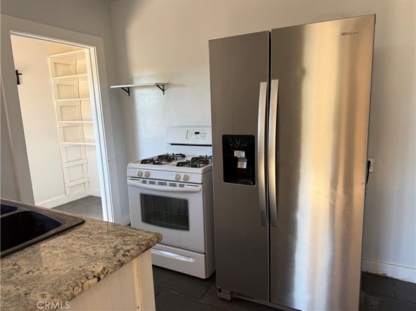 217 N Bel Aire Avenue, Burbank CA 91501
