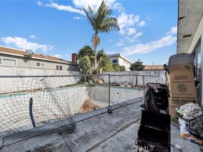 3827 W 132nd Street, Hawthorne CA 90250