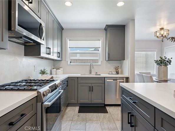 6451 Riverton Avenue, North Hollywood CA 91606