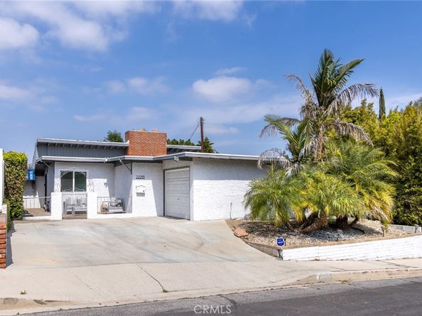 22253 Del Valle Street, Woodland Hills CA 91364