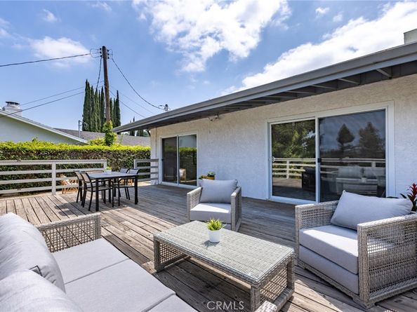 22253 Del Valle Street, Woodland Hills CA 91364
