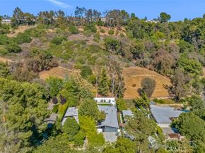 2712 N Beverly Glen Boulevard, Los Angeles CA 90077