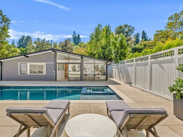 2712 N Beverly Glen Boulevard, Los Angeles CA 90077