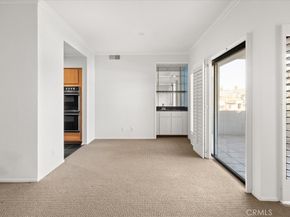 647 Wilcox Avenue 2G, Los Angeles CA 90004