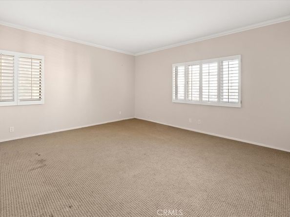 647 Wilcox Avenue 2G, Los Angeles CA 90004