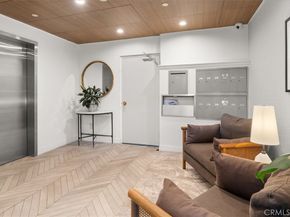 647 Wilcox Avenue 2G, Los Angeles CA 90004