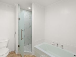 647 Wilcox Avenue 2G, Los Angeles CA 90004