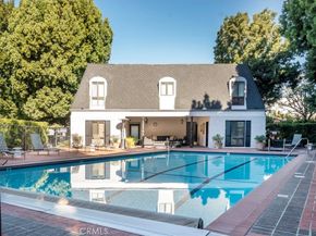 647 Wilcox Avenue 2G, Los Angeles CA 90004
