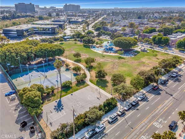 12961 Panama Street, Los Angeles CA 90066