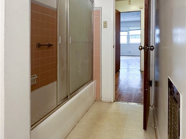 12961 Panama Street, Los Angeles CA 90066