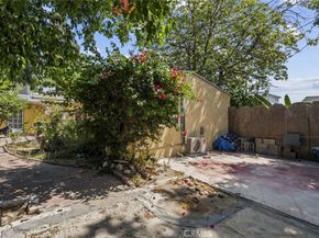 11744 Welby Way, North Hollywood CA 91606