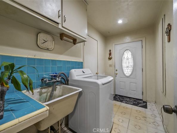 11744 Welby Way, North Hollywood CA 91606
