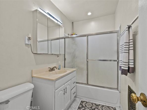 11744 Welby Way, North Hollywood CA 91606