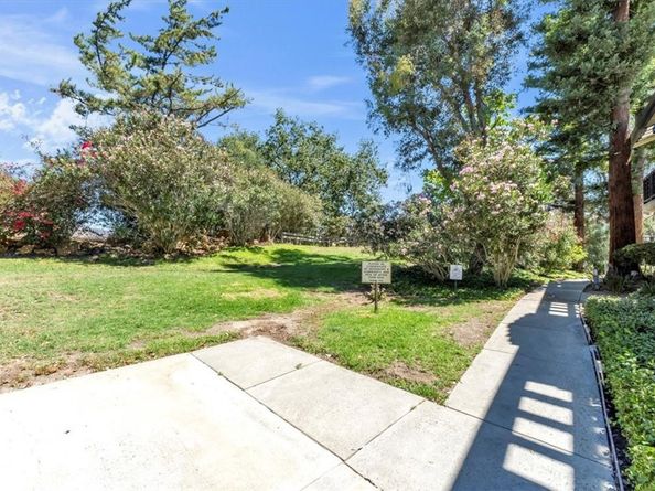 5728 Skyview Way G, Agoura Hills CA 91301