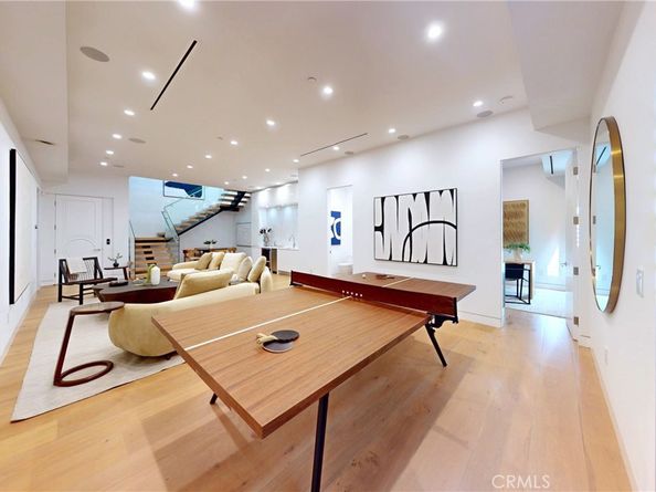 1845 Coldwater Canyon Drive, Beverly Hills CA 90210