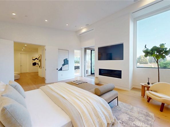 1845 Coldwater Canyon Drive, Beverly Hills CA 90210