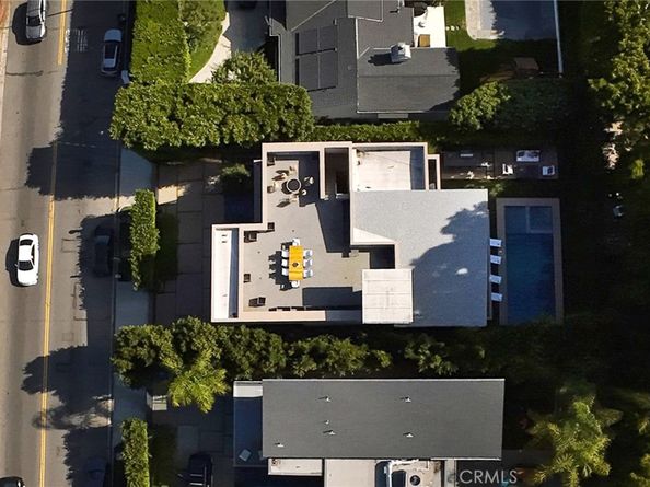 1845 Coldwater Canyon Drive, Beverly Hills CA 90210