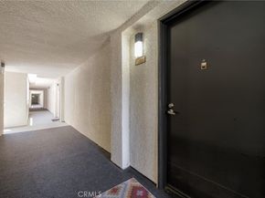 21450 Burbank Boulevard 203, Woodland Hills CA 91367