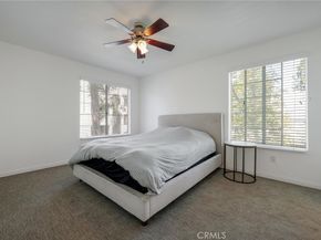 21450 Burbank Boulevard 203, Woodland Hills CA 91367