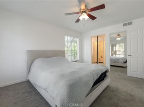 21450 Burbank Boulevard 203, Woodland Hills CA 91367