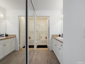 21450 Burbank Boulevard 203, Woodland Hills CA 91367