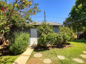 7816 Shoup Avenue, West Hills CA 91304
