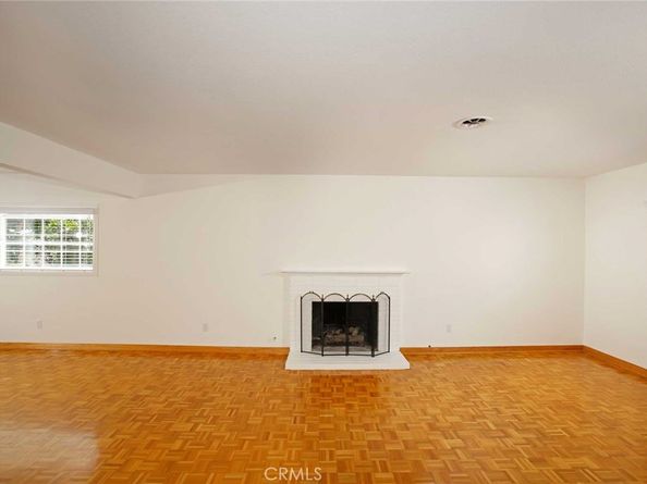 7816 Shoup Avenue, West Hills CA 91304