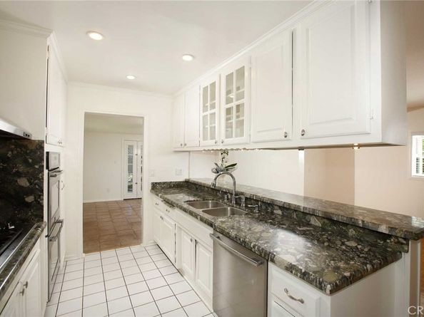 7816 Shoup Avenue, West Hills CA 91304