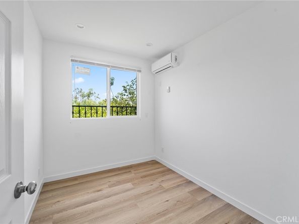 18656 Runnymede Street, Reseda CA 91335