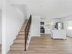 18656 Runnymede Street, Reseda CA 91335