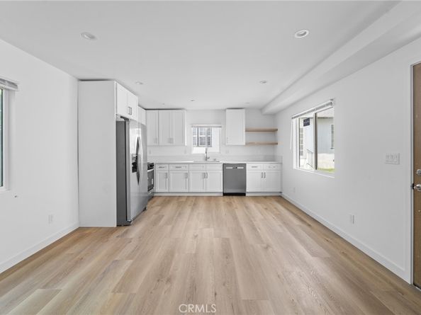 18656 Runnymede Street, Reseda CA 91335
