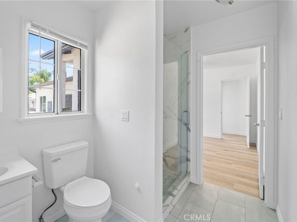 18656 Runnymede Street, Reseda CA 91335
