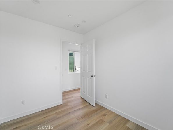18656 Runnymede Street, Reseda CA 91335