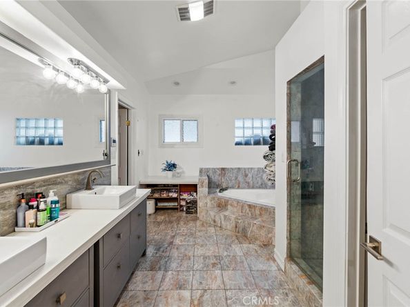5907 Oakdale Avenue, Woodland Hills CA 91367