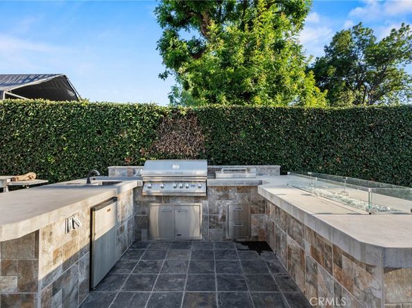 5907 Oakdale Avenue, Woodland Hills CA 91367