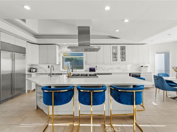5907 Oakdale Avenue, Woodland Hills CA 91367