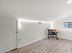 5907 Oakdale Avenue, Woodland Hills CA 91367