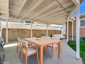 1302 N Whitnall, Burbank CA 91505