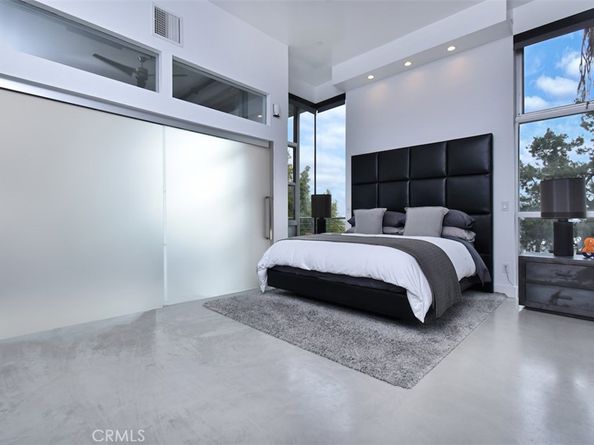 1152 N La Cienega Boulevard 203, West Hollywood CA 90069