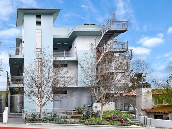 1152 N La Cienega Boulevard 203, West Hollywood CA 90069