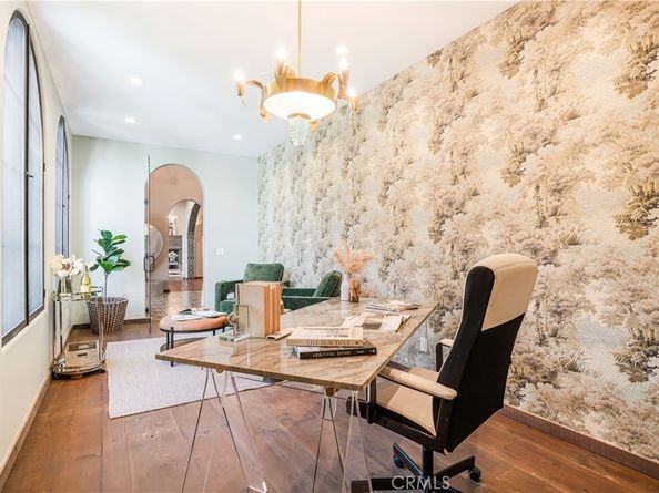 6451 Chesebro Road, Agoura Hills CA 91301