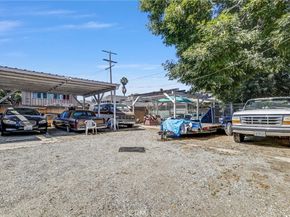 1470 W Adams Boulevard, Los Angeles CA 90007