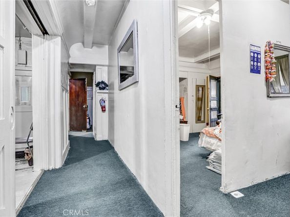 1470 W Adams Boulevard, Los Angeles CA 90007