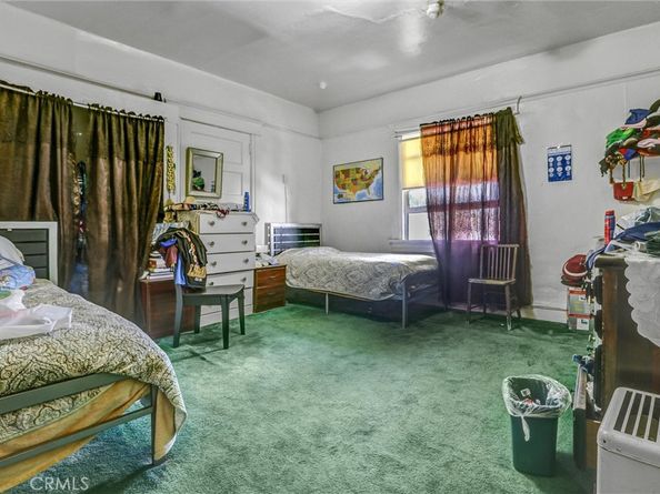 1470 W Adams Boulevard, Los Angeles CA 90007