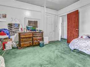 1470 W Adams Boulevard, Los Angeles CA 90007